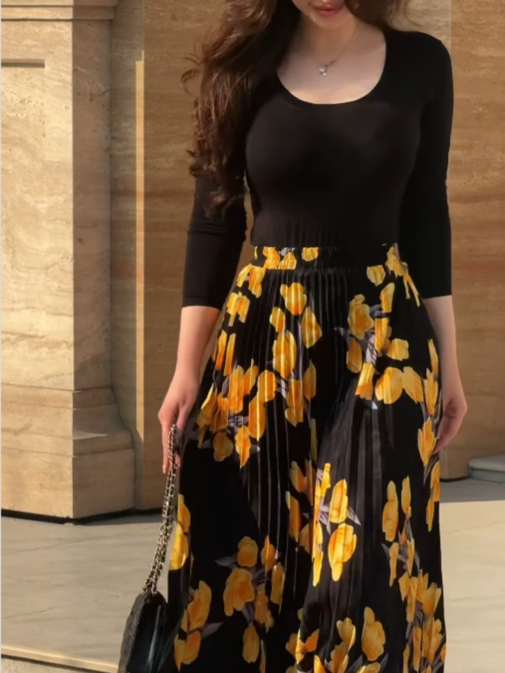 Yellow printed pleated skirt