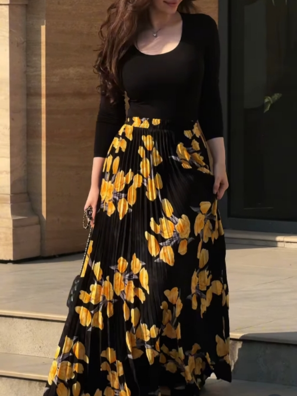 Yellow printed pleated skirt