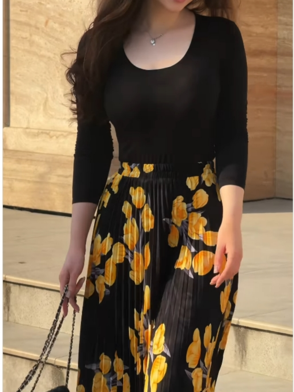 Yellow printed pleated skirt