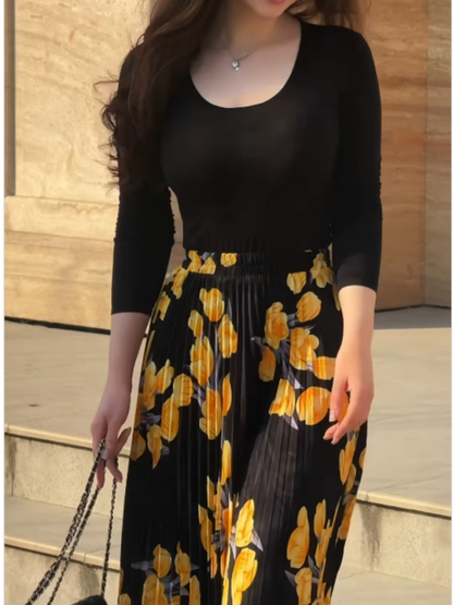 Yellow printed pleated skirt